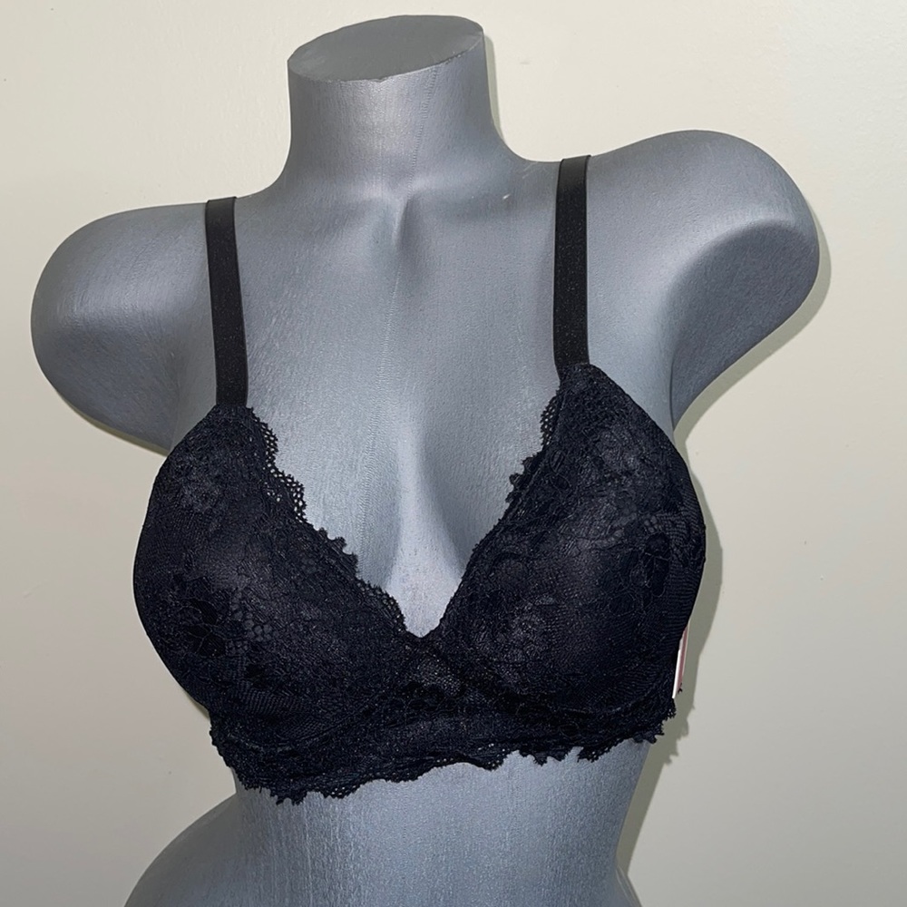 Ilys Lumie Comfort Fit Light Padded Wire Free Wireless Bra Bralette 3 Hooks.